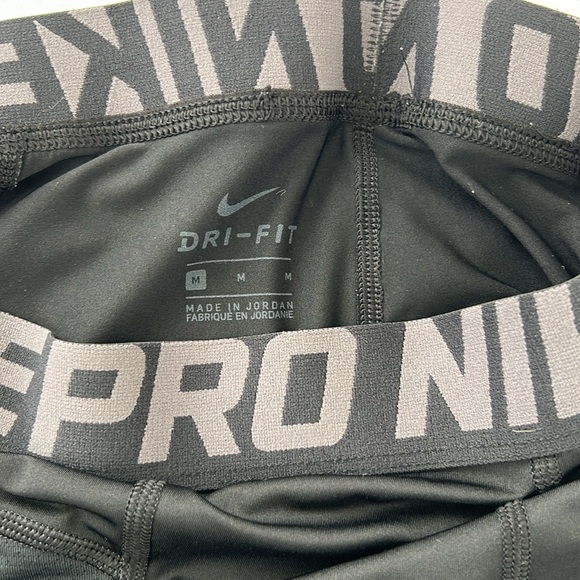 Nike - Pro 
Compression pant - Picture 3 of 3